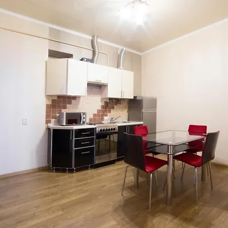 Apartment сучасні на площі ринок з 2 ізольованими спальнями для 6 гостей Lemberg