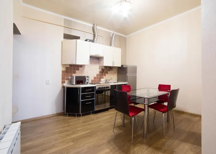 Apartamento сучасні на площі ринок з 2 ізольованими спальнями для 6 гостей Leópolis